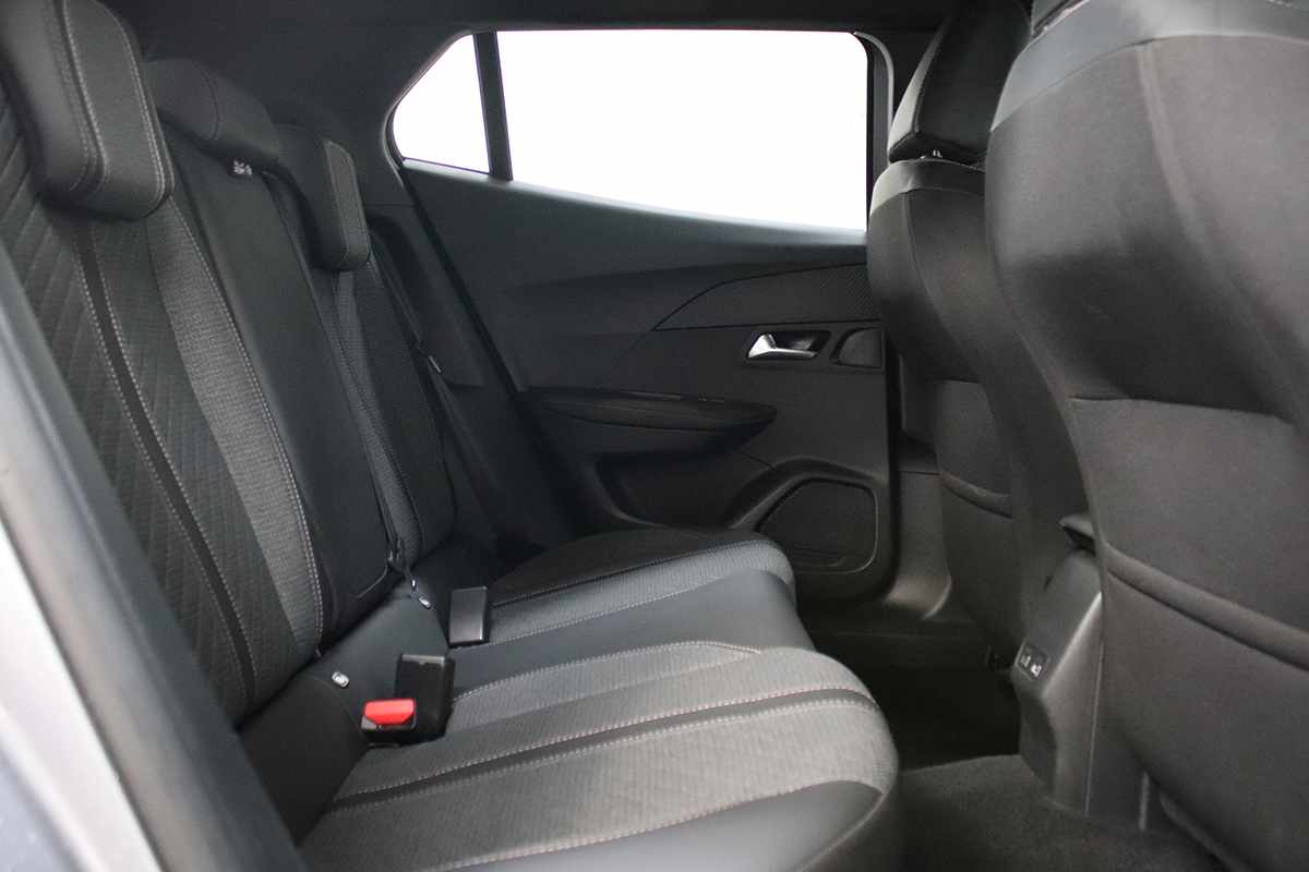 peugeot-2008-2024-gasolina-1199cc