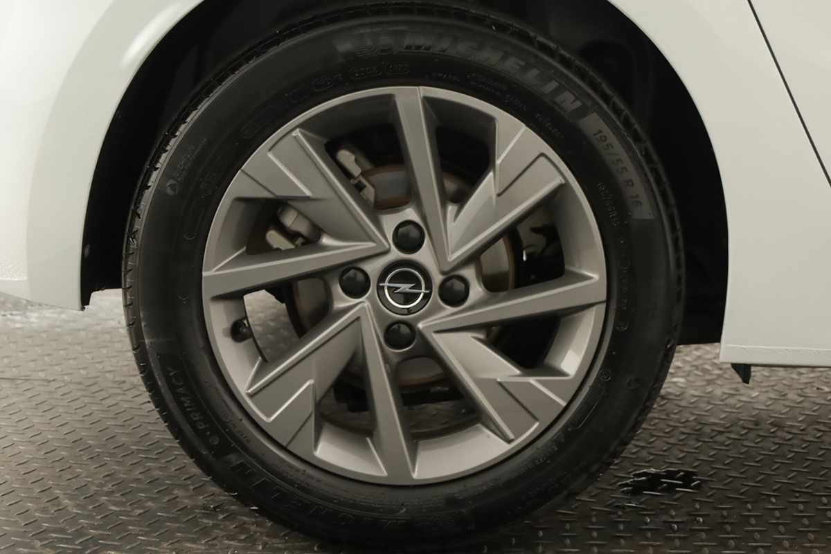 opel-corsa-2025-gasolina-1199cc