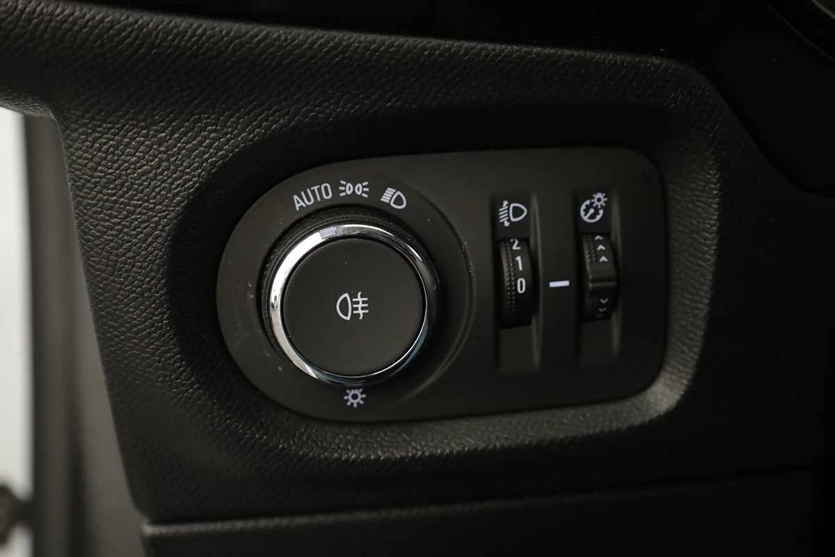 opel-corsa-2025-gasolina-1199cc