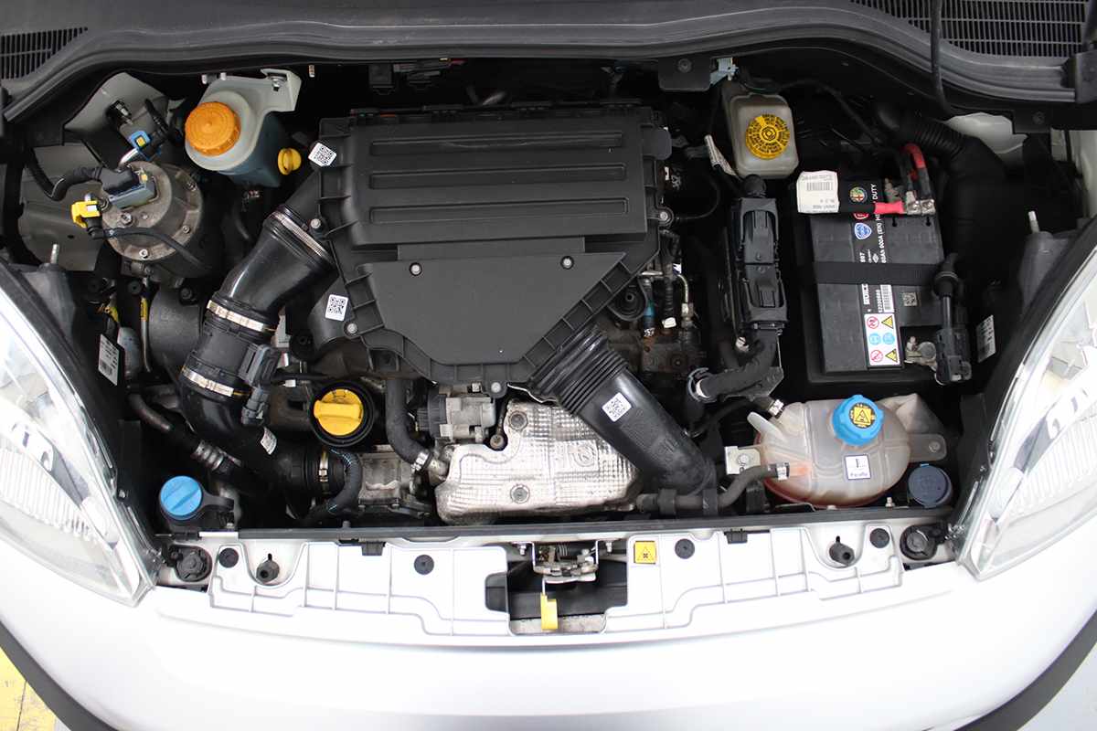 fiat-fiorino-2023-diesel-1248cc