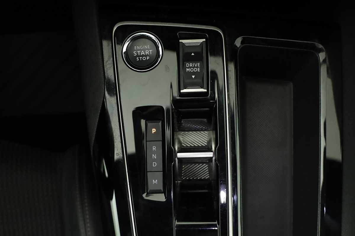 peugeot-3008-2024-gasolina-1199cc