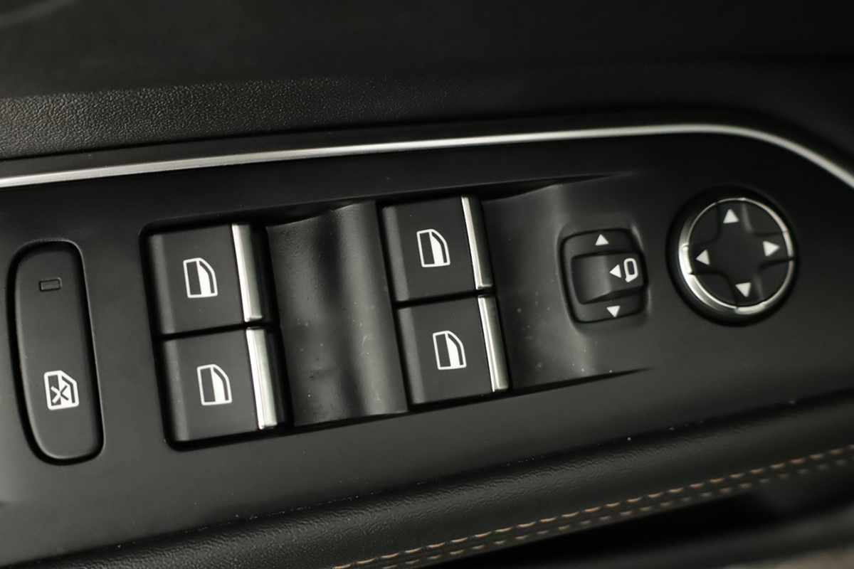 peugeot-3008-2024-gasolina-1199cc