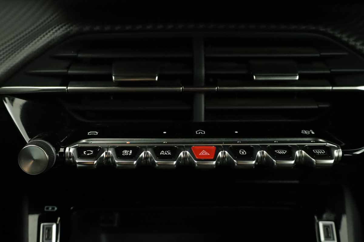peugeot-2008-2024-gasolina-1199cc