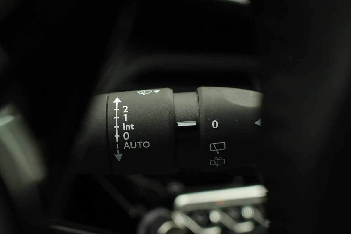 peugeot-2008-2024-gasolina-1199cc