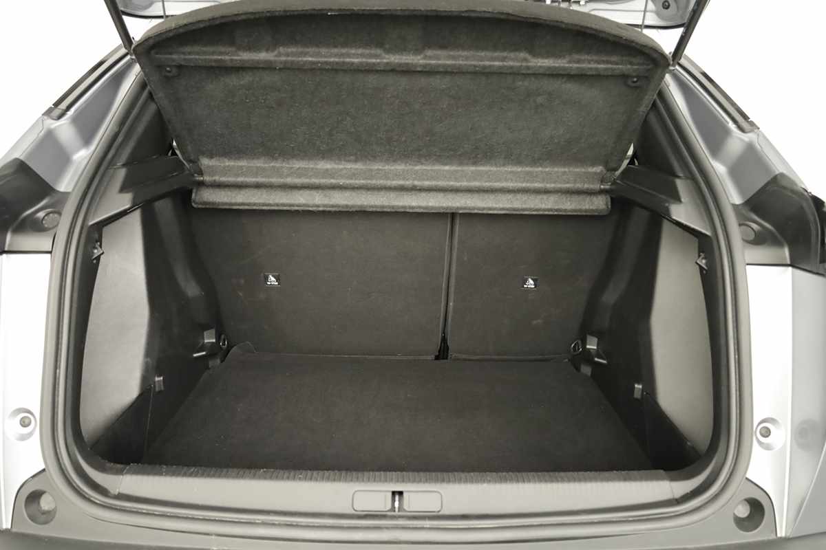 peugeot-2008-2024-gasolina-1199cc