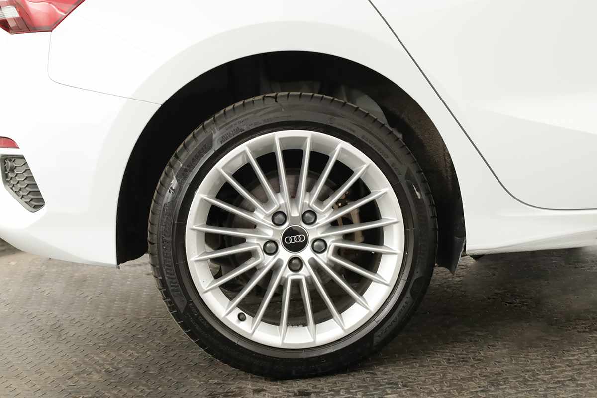 audi-a3-sportback-2024-hibrido-a-gasolina-1395cc
