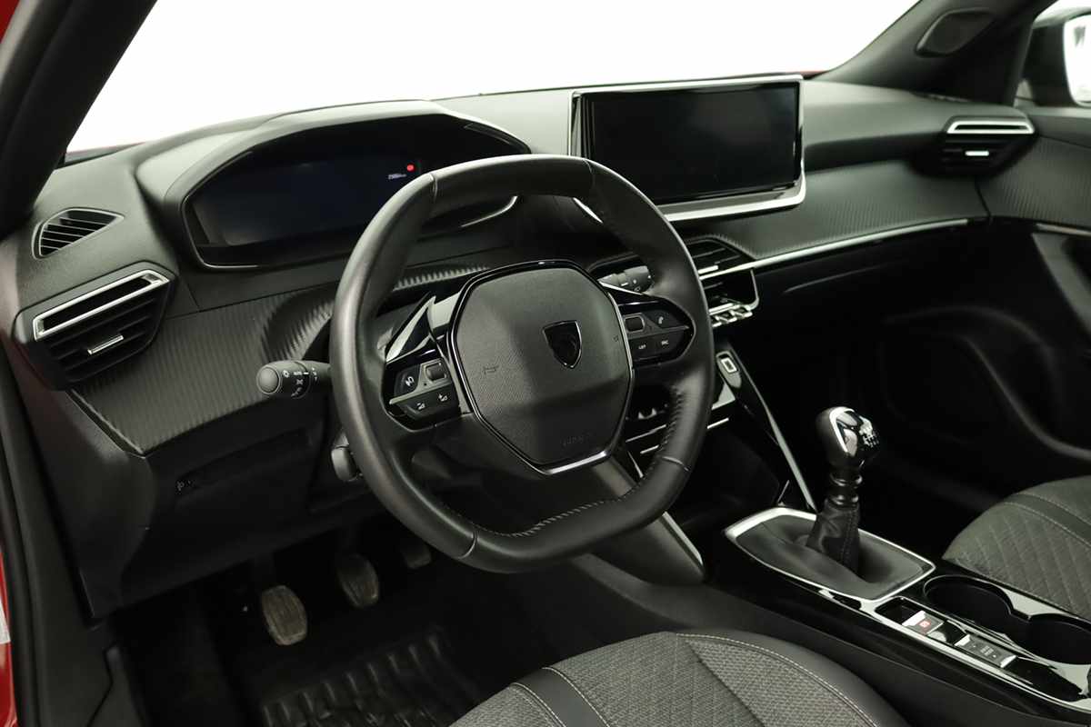 peugeot-2008-2024-gasolina-1199cc
