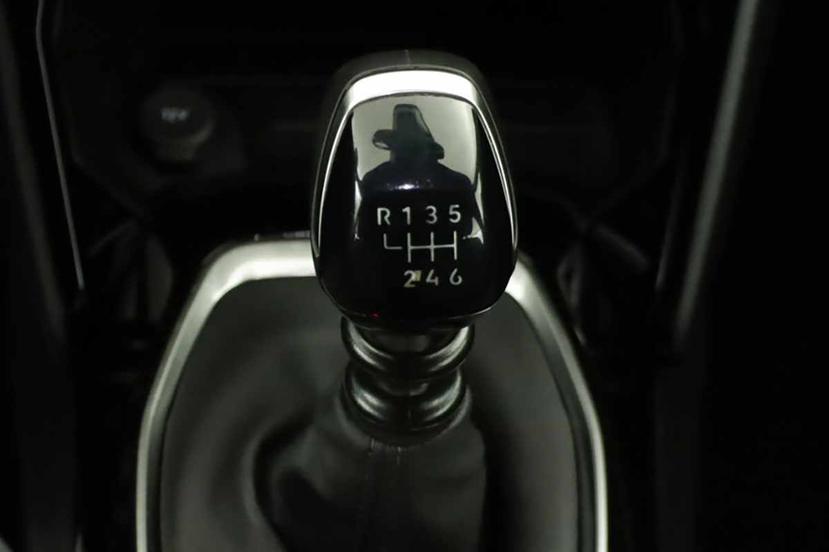 peugeot-2008-2024-gasolina-1199cc