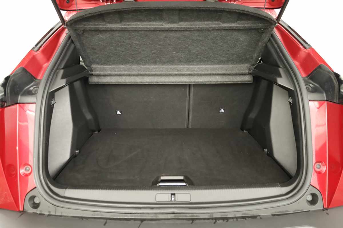 peugeot-2008-2024-gasolina-1199cc