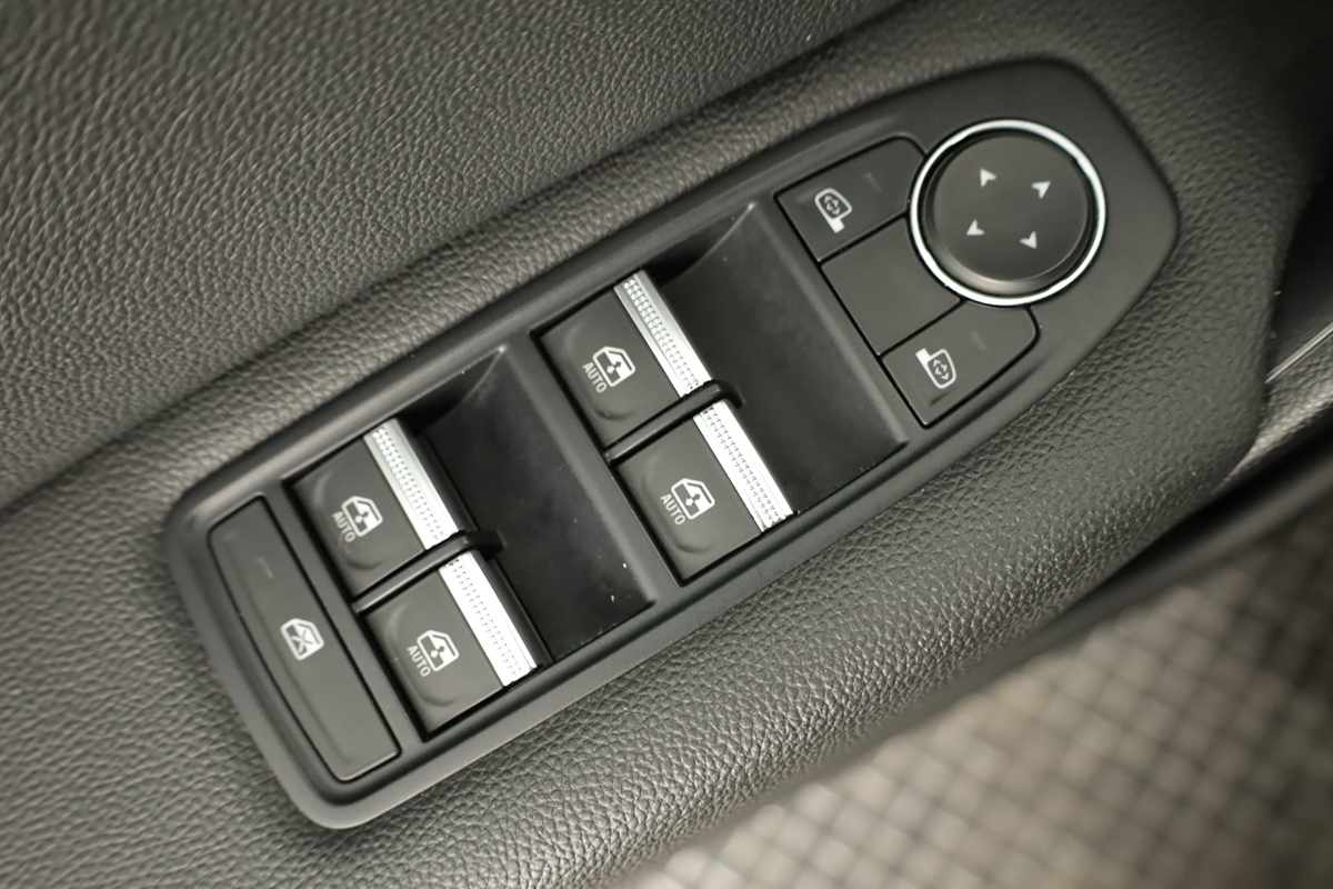renault-captur-2024-gasolina-999cc