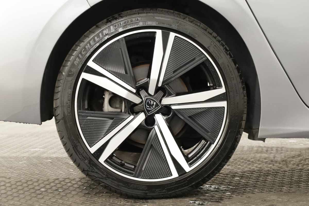 peugeot-308-2024-gasolina-1199cc