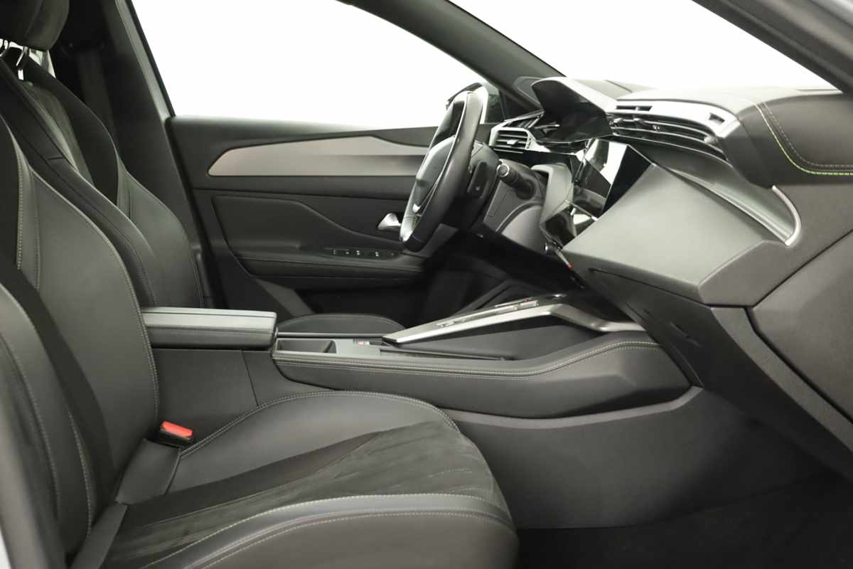 peugeot-308-2024-gasolina-1199cc