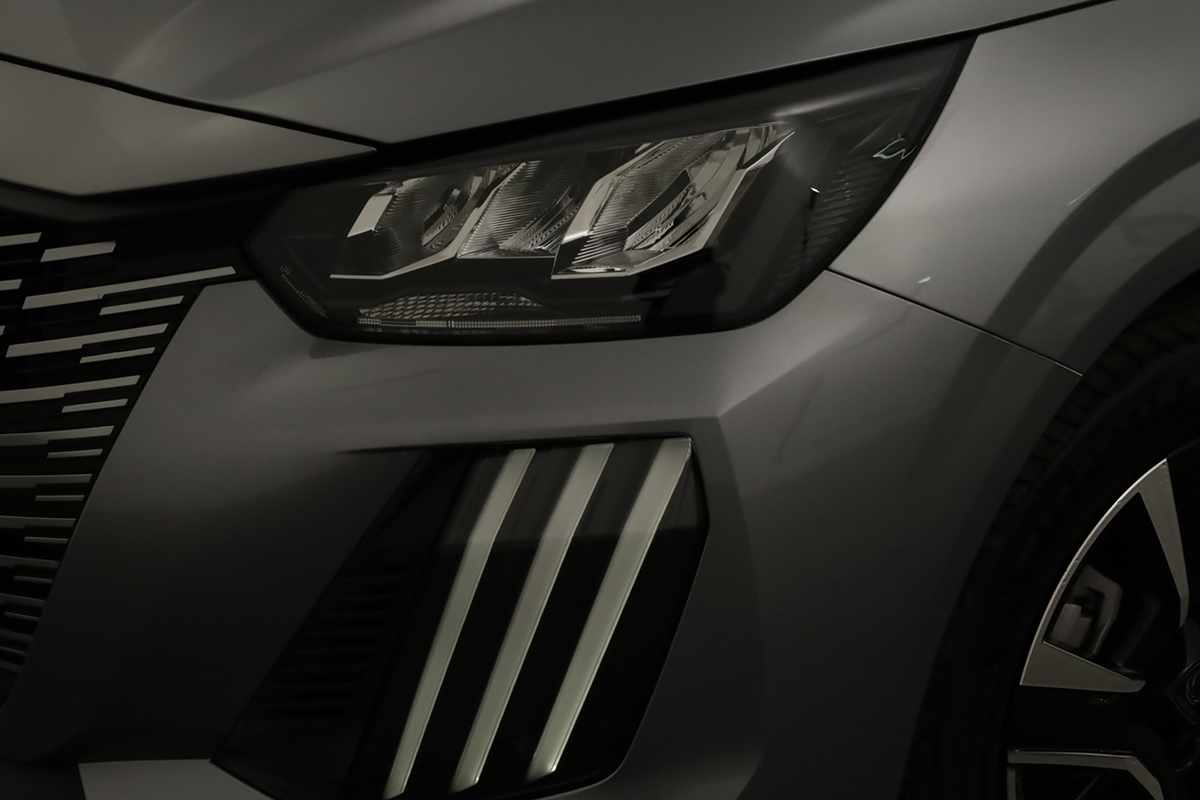 peugeot-e-208-2025-eletrico-0cc