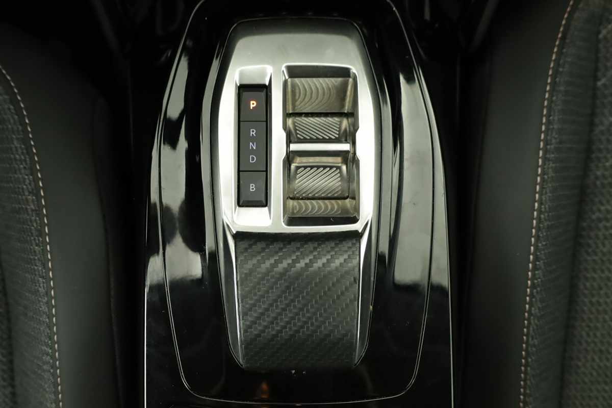 peugeot-e-208-2025-eletrico-0cc