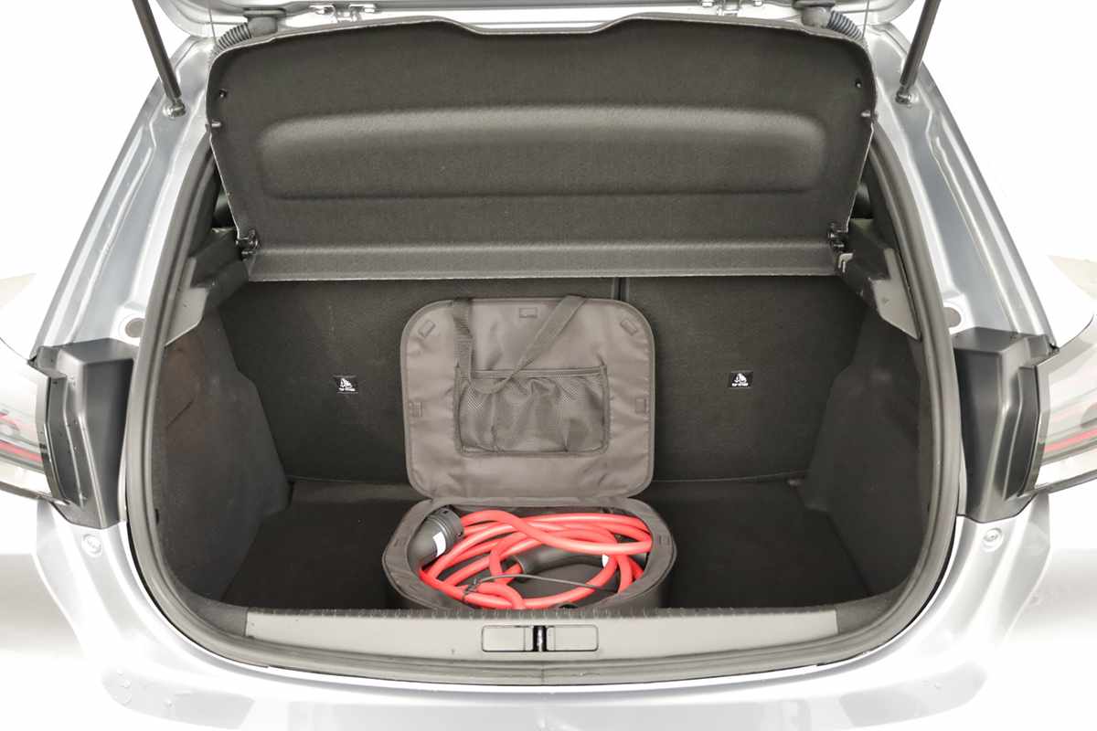 peugeot-e-208-2025-eletrico-0cc