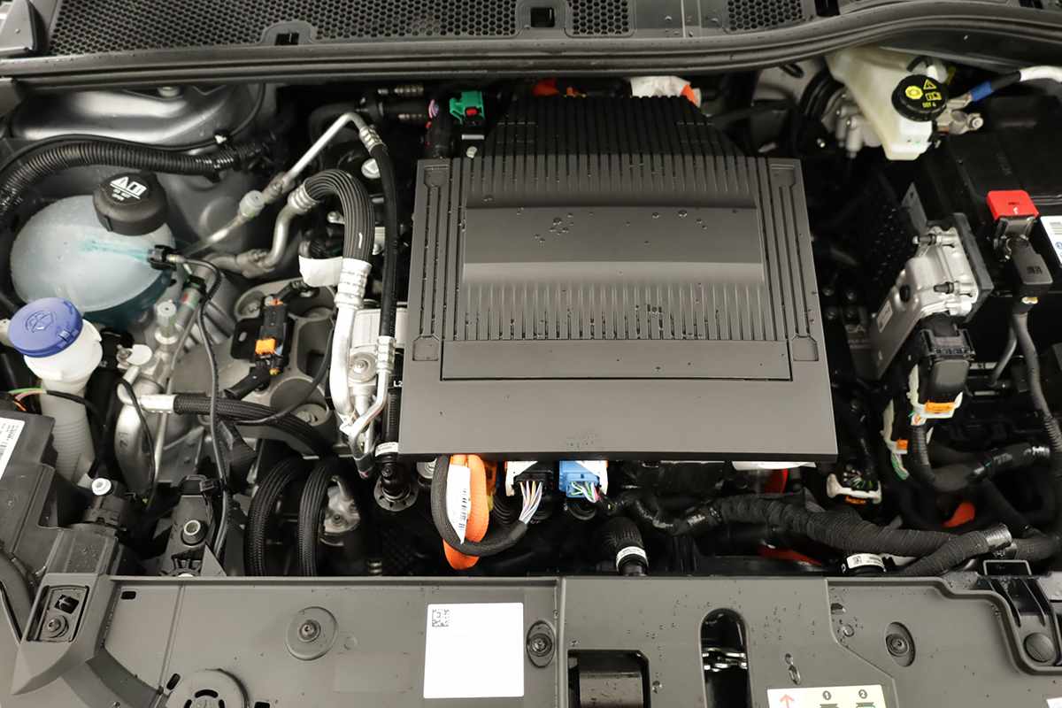 peugeot-e-208-2025-eletrico-0cc