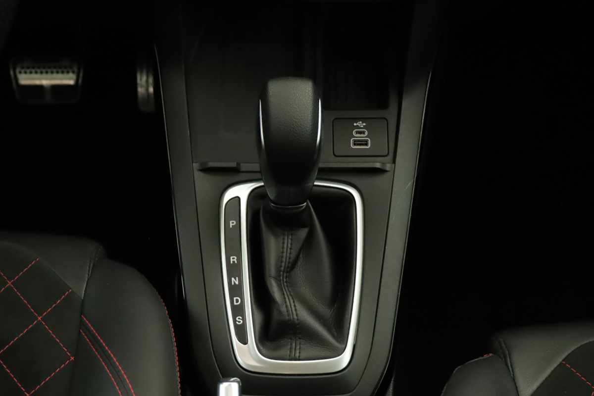 ford-puma-2025-gasolina-998cc