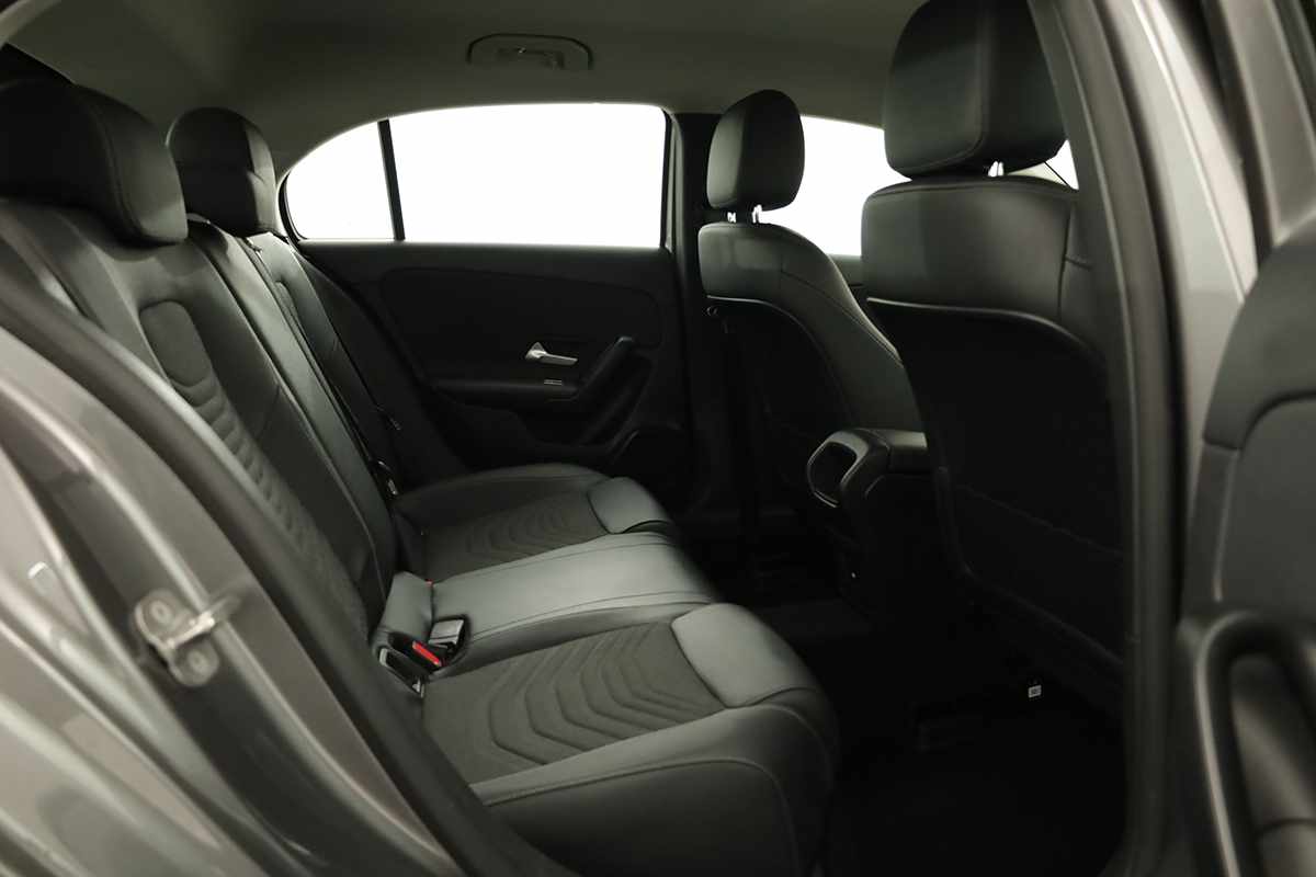 mercedes-benz-classe-a-2024-gasolina-1332cc