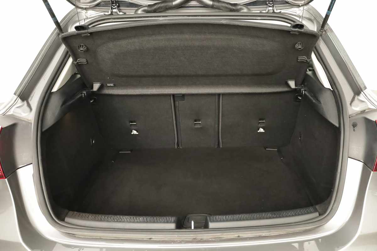 mercedes-benz-classe-a-2024-gasolina-1332cc