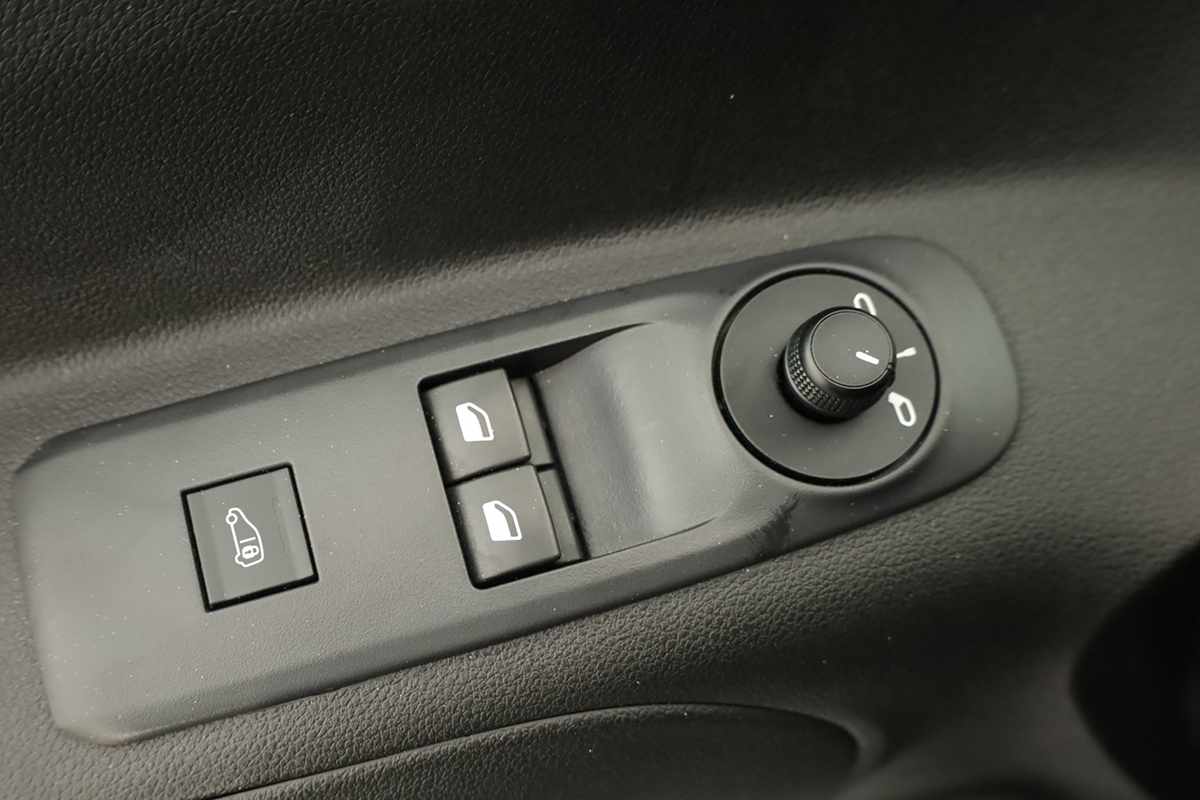 citroen-berlingo-2024-diesel-1499cc