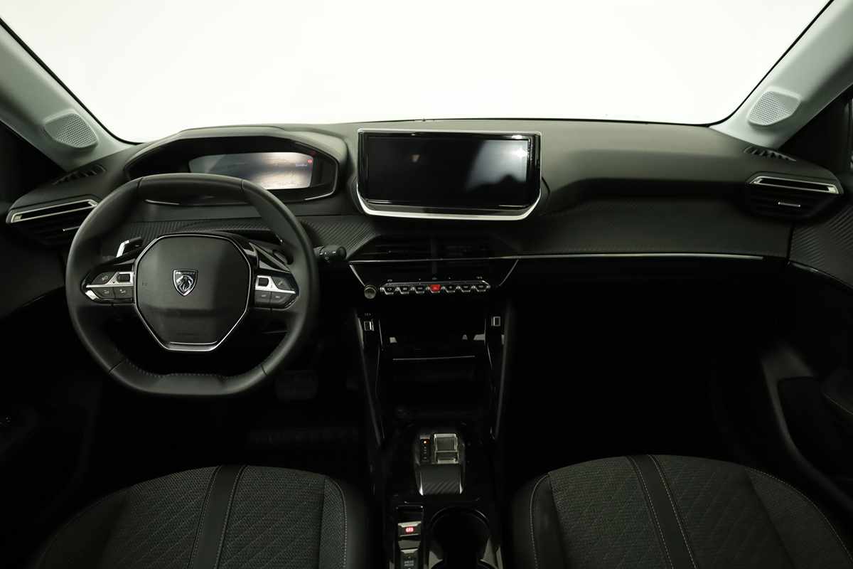 peugeot-208-2025-gasolina-1199cc