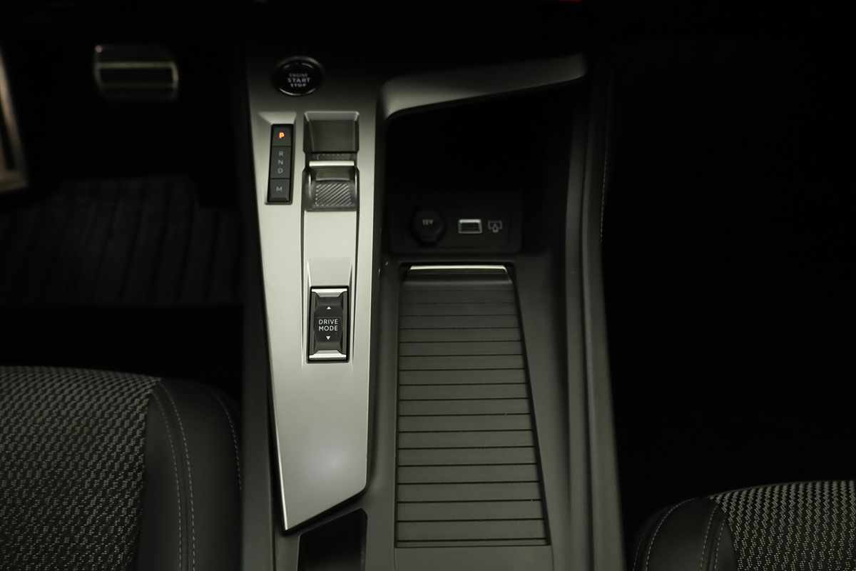 peugeot-308-sw-2024-gasolina-1199cc