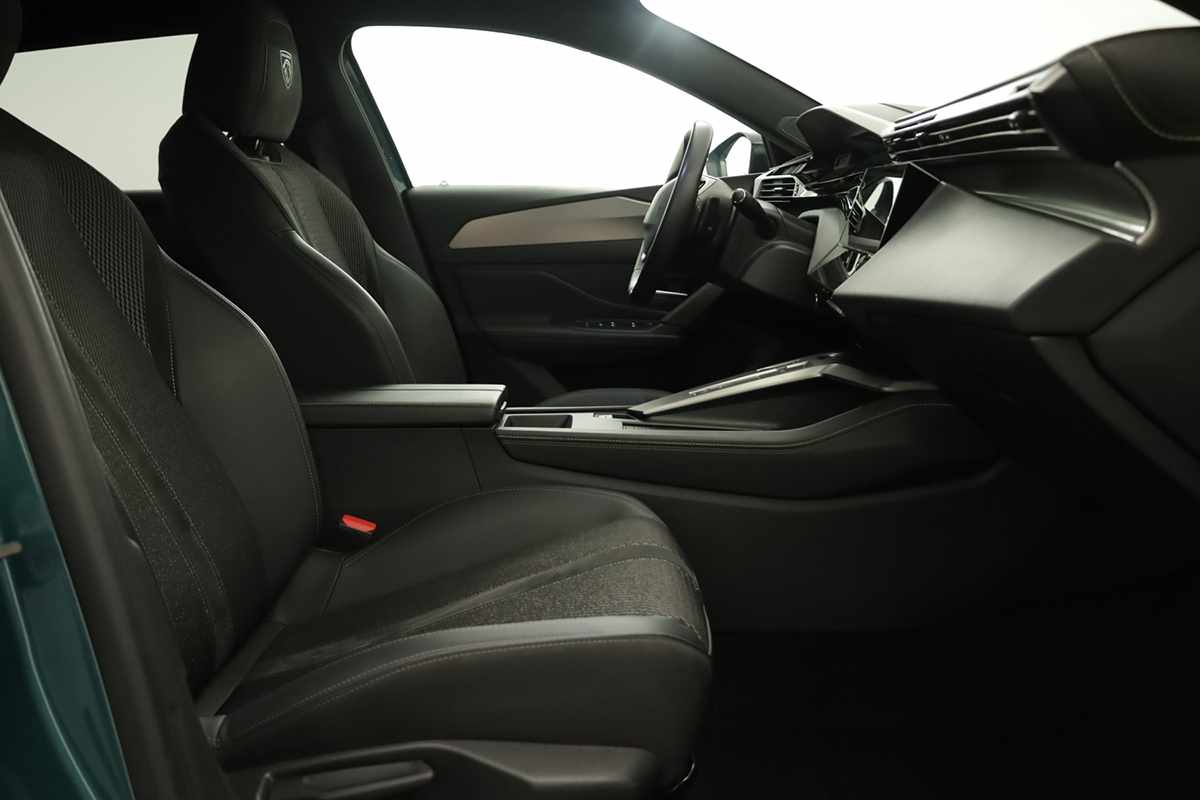 peugeot-308-sw-2024-gasolina-1199cc