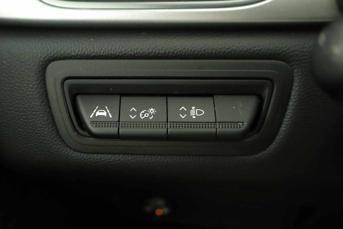 renault-captur-2023-gpl-999cc