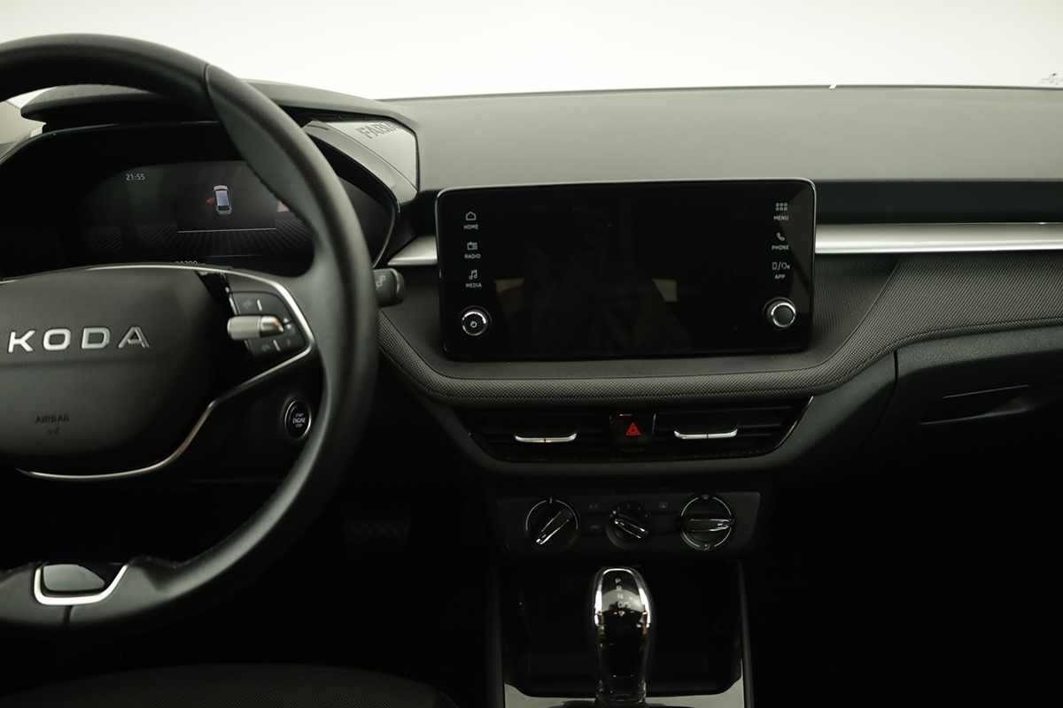 skoda-fabia-2025-gasolina-999cc