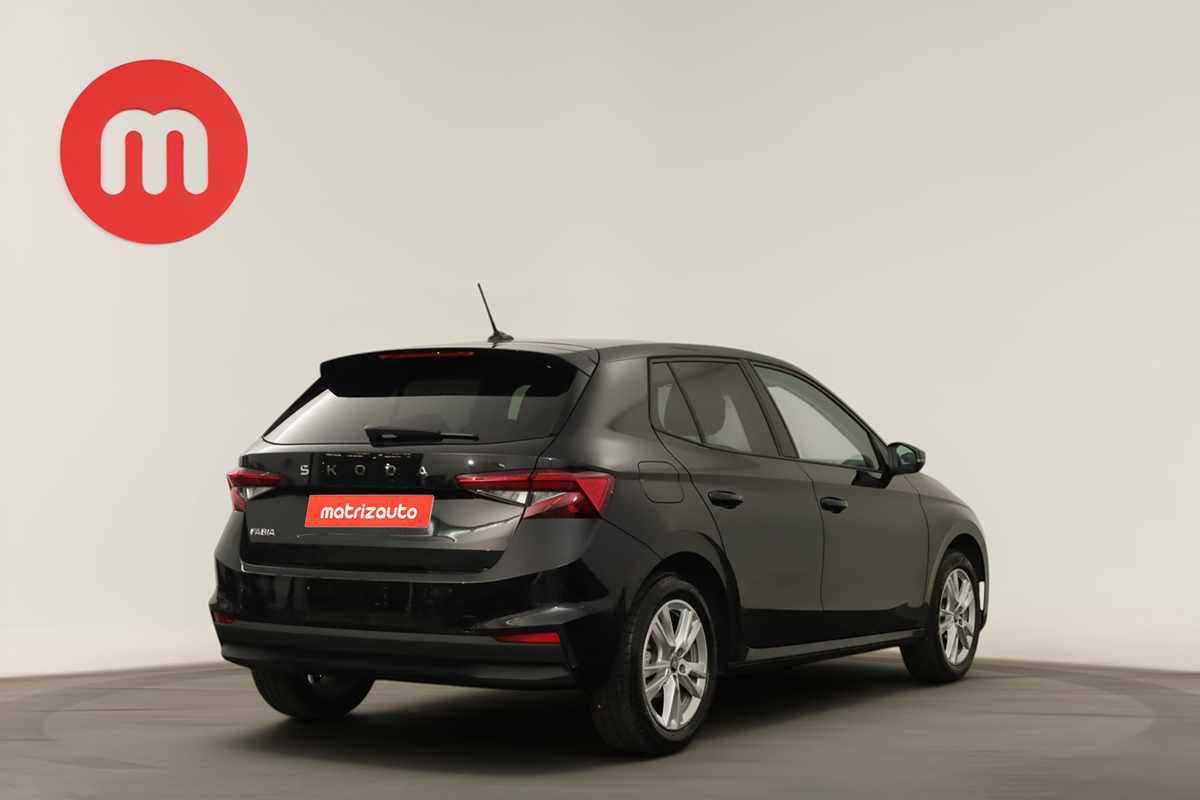 skoda-fabia-2025-gasolina-999cc