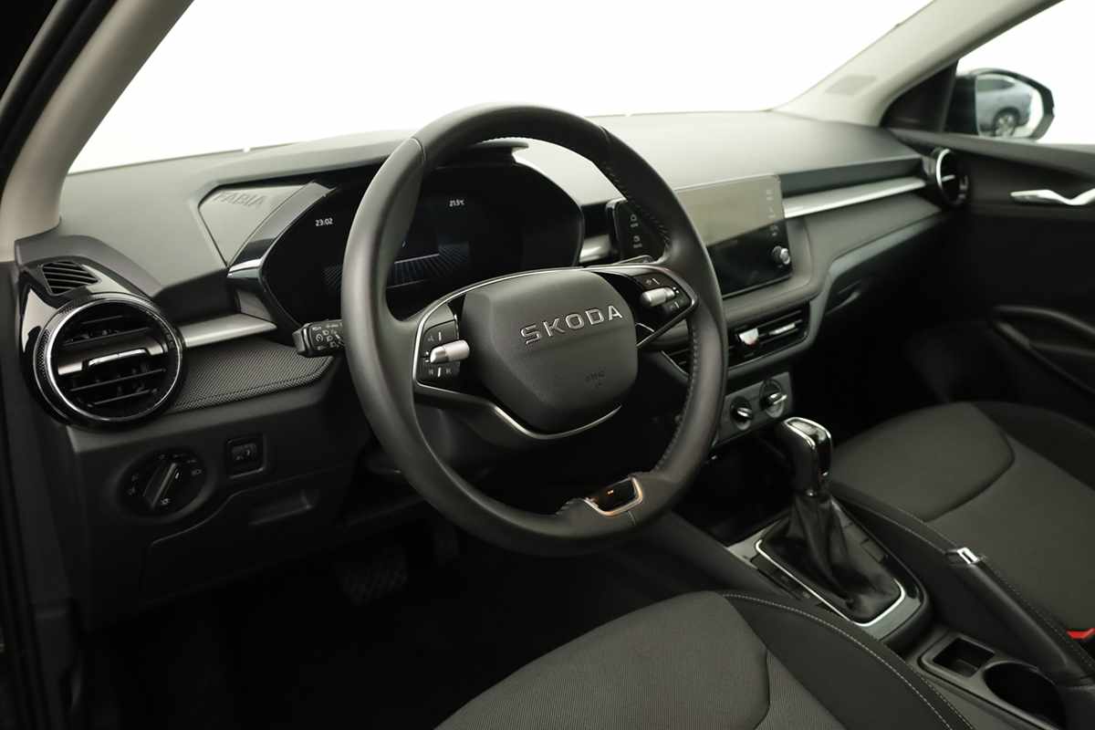skoda-fabia-2025-gasolina-999cc