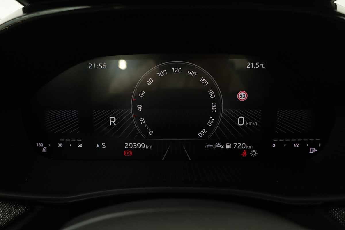 skoda-fabia-2025-gasolina-999cc