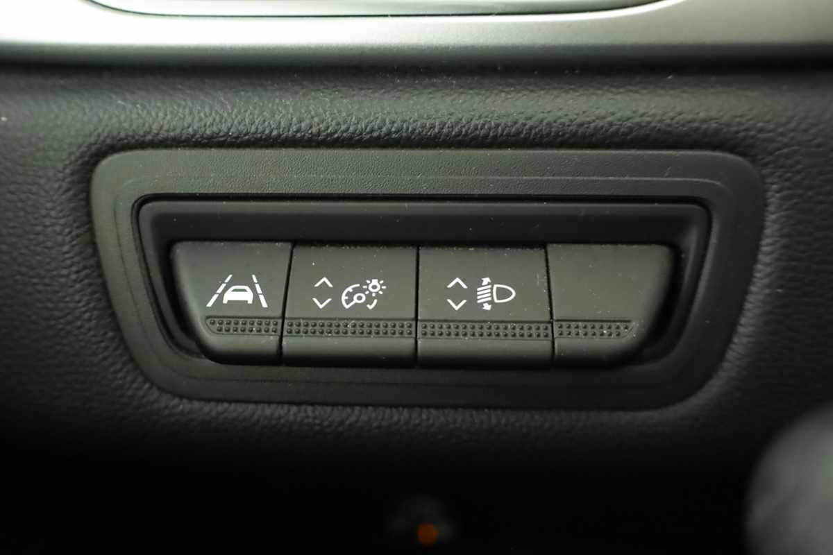 renault-captur-2023-gpl-999cc