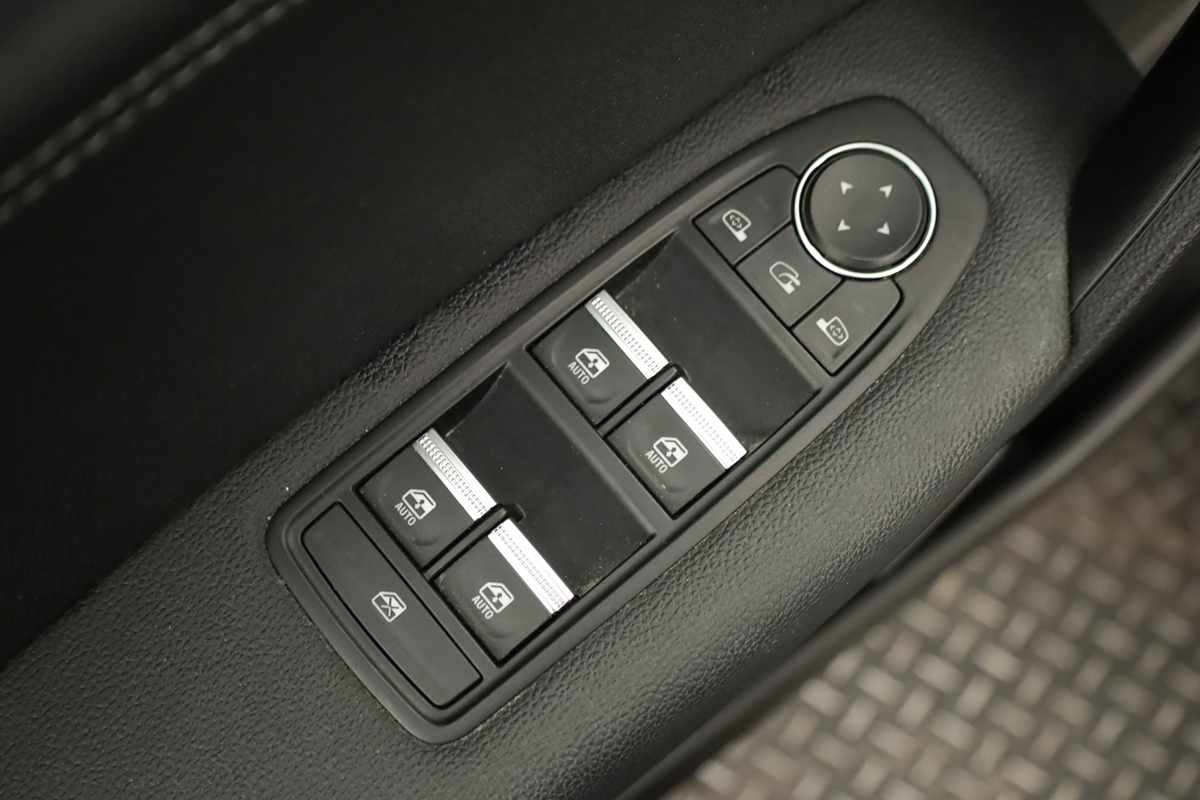 renault-captur-2023-gpl-999cc