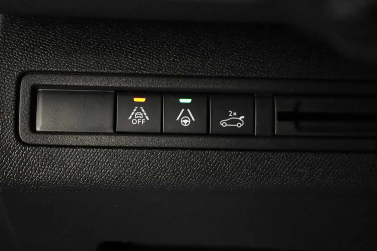 peugeot-3008-2024-gasolina-1199cc