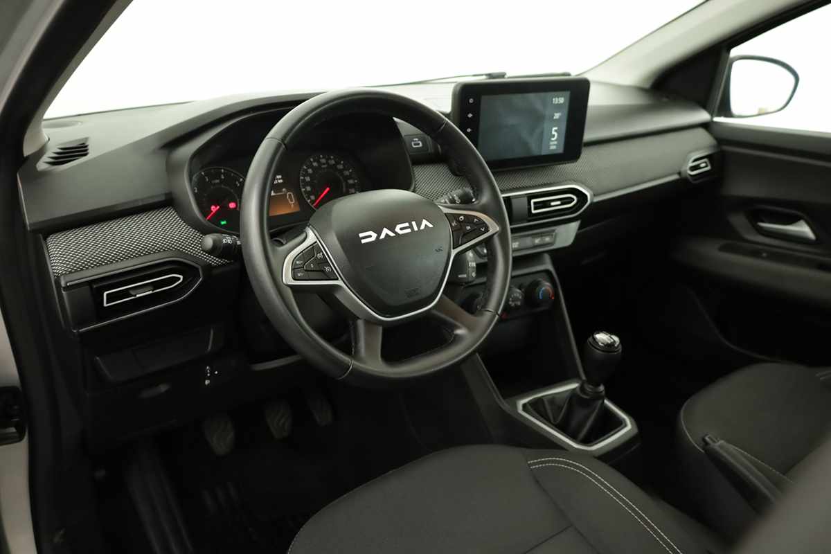 dacia-sandero-2024-gasolina-999cc