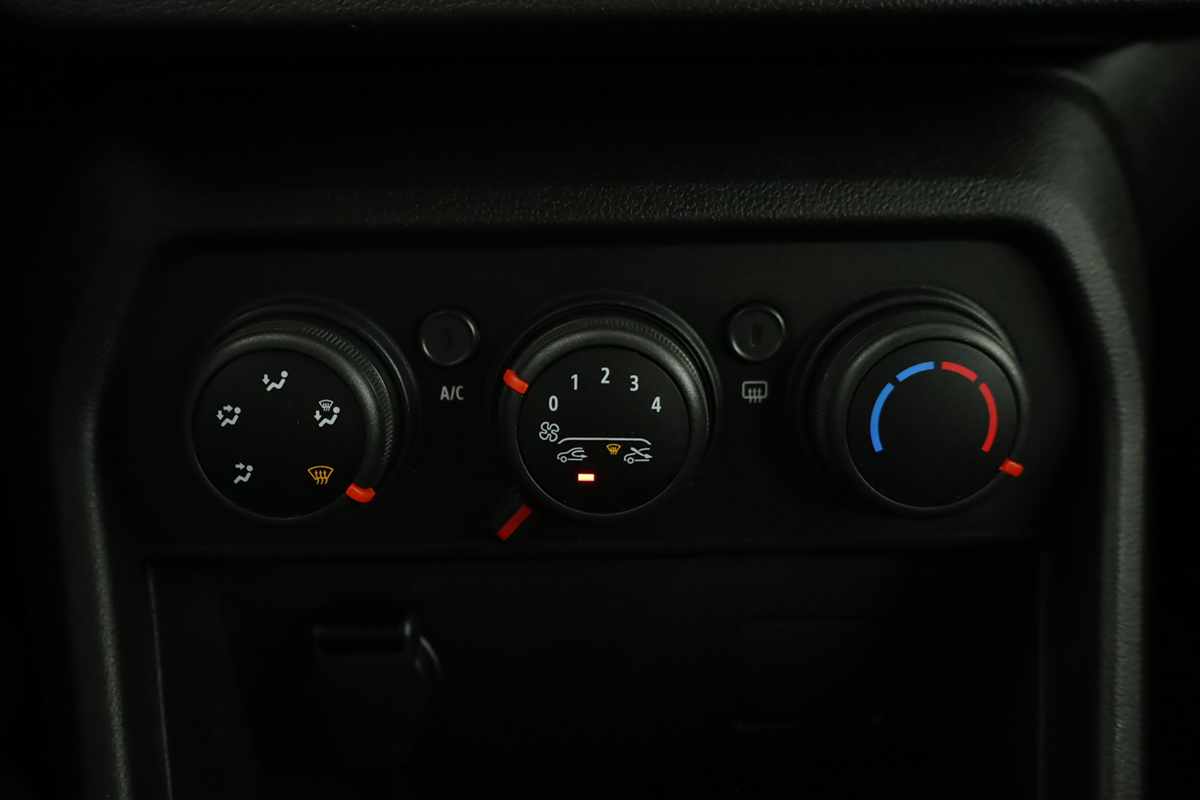 dacia-sandero-2024-gasolina-999cc