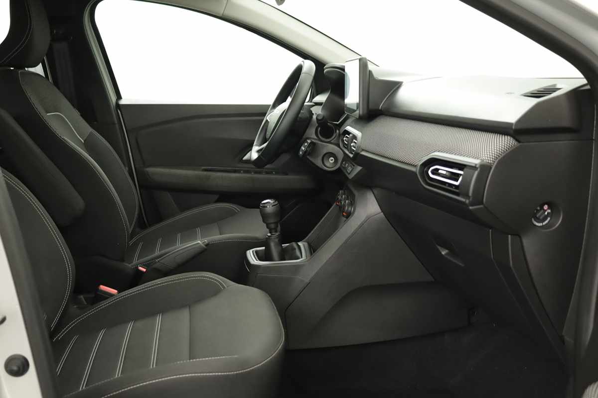 dacia-sandero-2024-gasolina-999cc