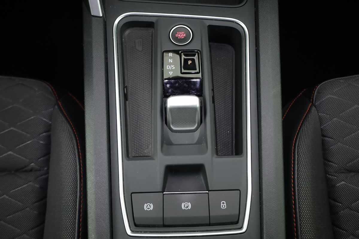 seat-leon-st-2025-hibrido-a-gasolina-1498cc