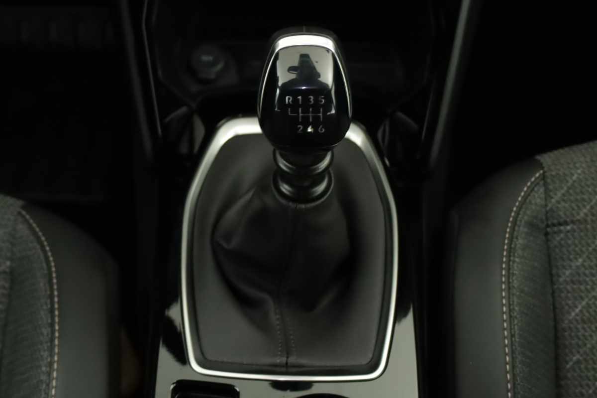peugeot-2008-2025-gasolina-1199cc