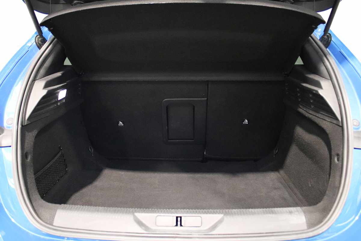 peugeot-308-2024-gasolina-1199cc