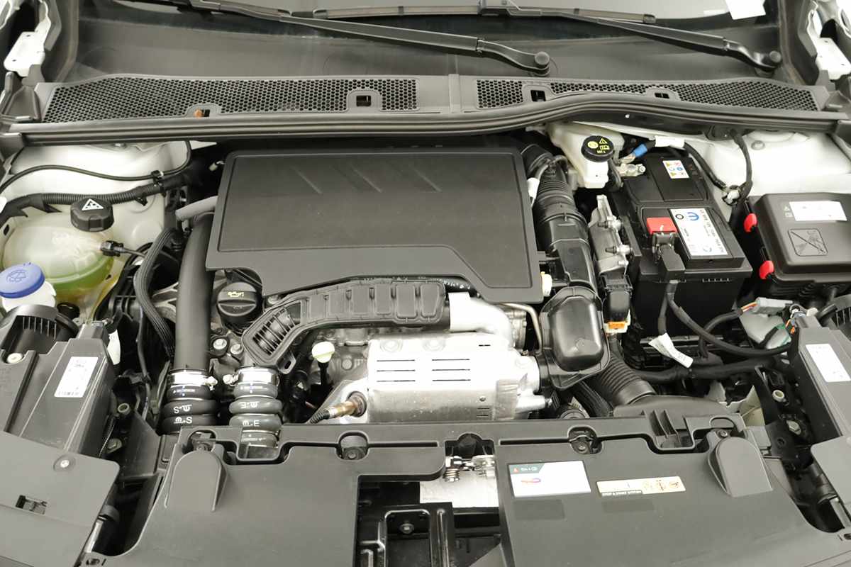 opel-mokka-2024-gasolina-1199cc