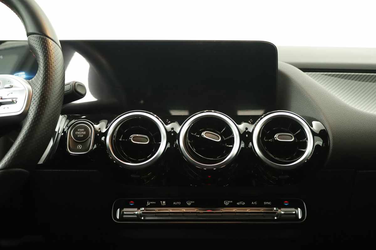mercedes-benz-gla-2021-gasolina-1332cc