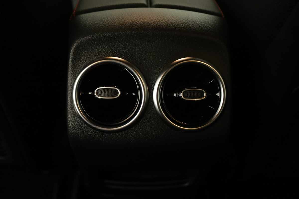mercedes-benz-gla-2021-gasolina-1332cc