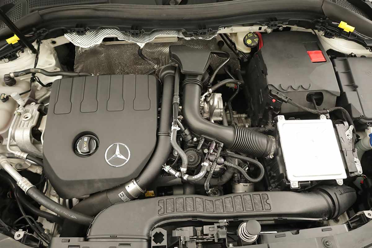 mercedes-benz-gla-2021-gasolina-1332cc