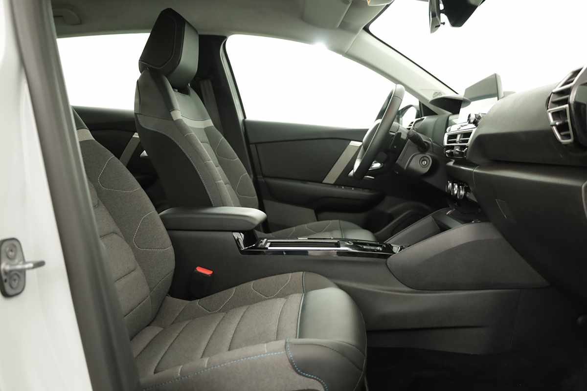 citroen-c4-2024-gasolina-1199cc