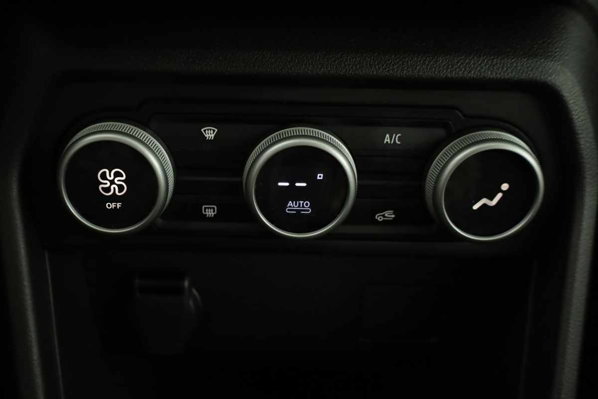 dacia-sandero-2024-gasolina-999cc