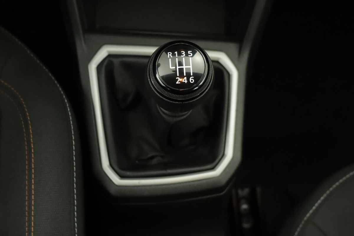 dacia-sandero-2024-gasolina-999cc