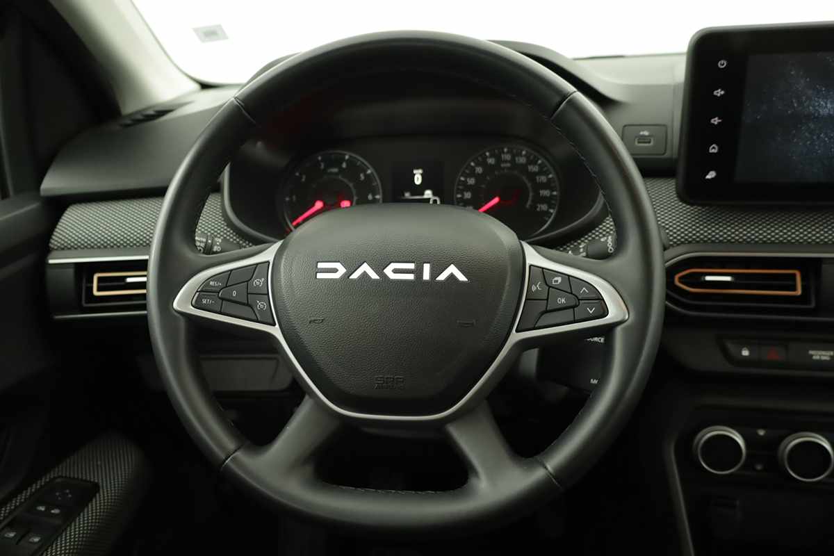 dacia-sandero-2024-gasolina-999cc