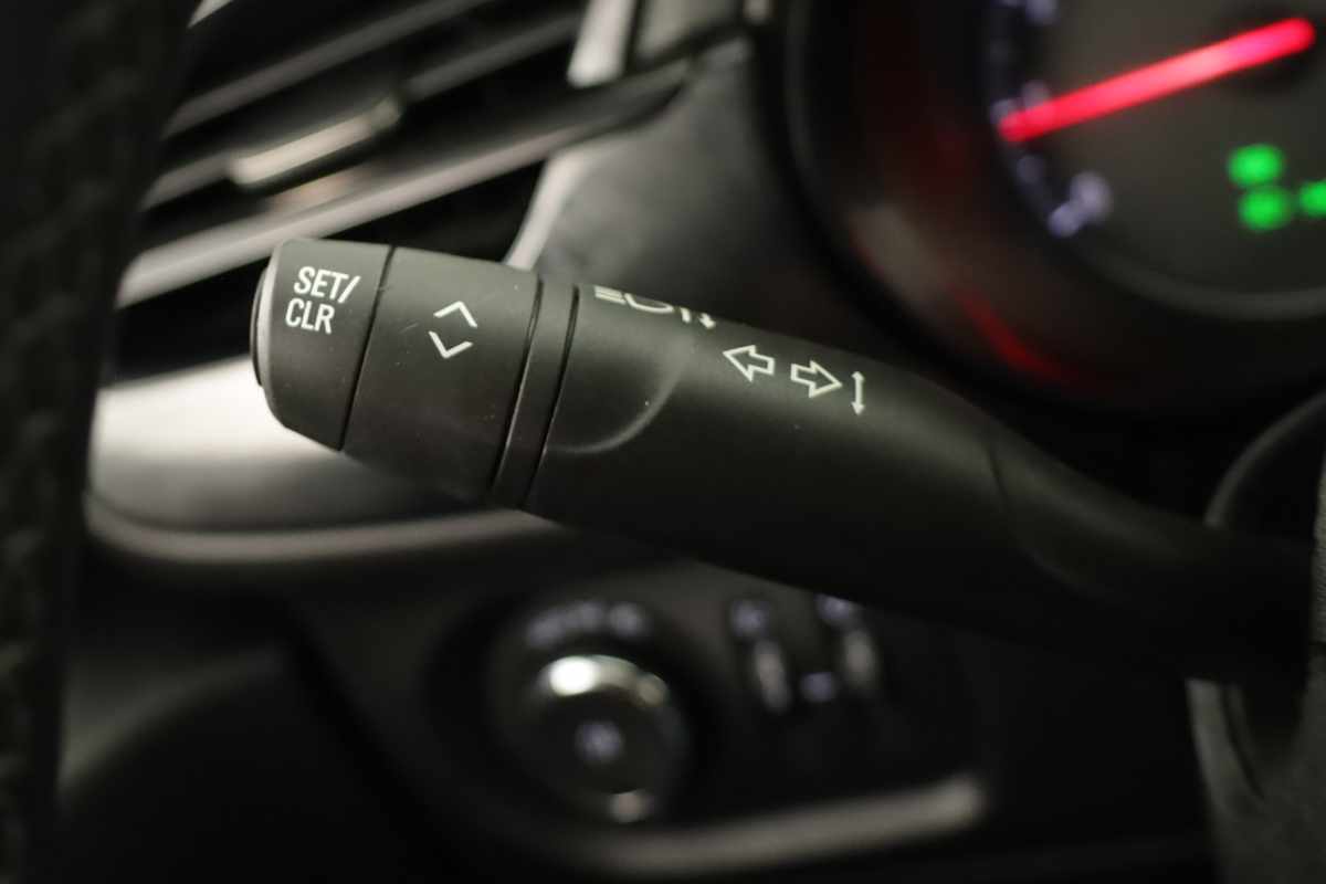 opel-corsa-2025-gasolina-1199cc